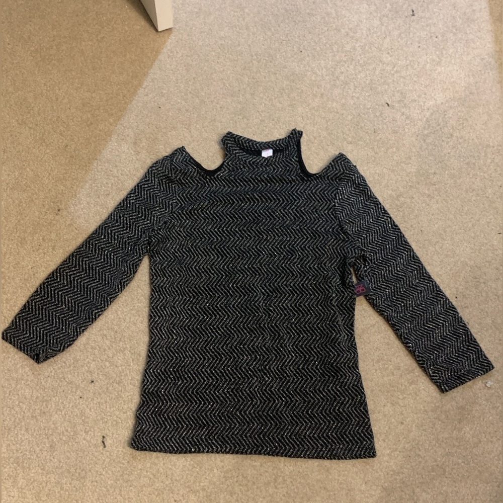 Metallic Top with Cold Shoulders, Large, NWT, No Boundries